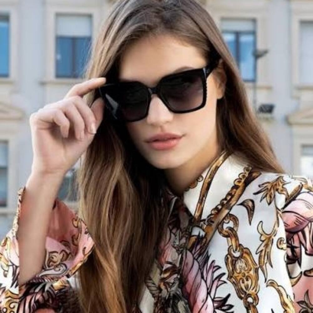 New Moschino Black and Gold Sunglasses